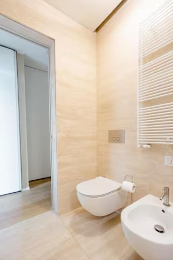 Luxury Apartment Milan Central ภายนอก รูปภาพ