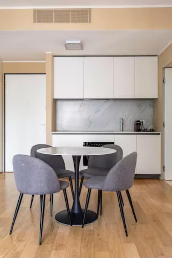 Luxury Apartment Milan Central ภายนอก รูปภาพ